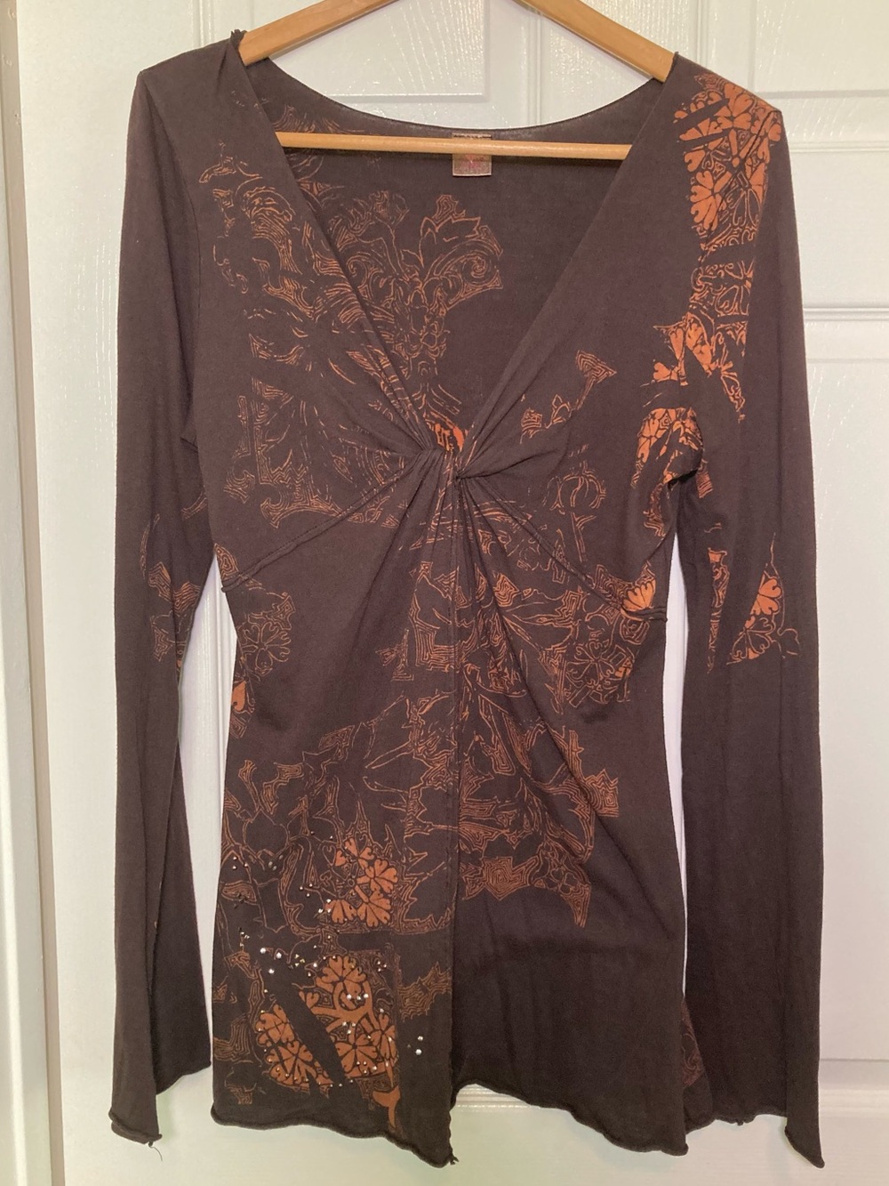 Language Los Angeles 🟣 Size Medium Y2K Twist Front Patterned Top **note